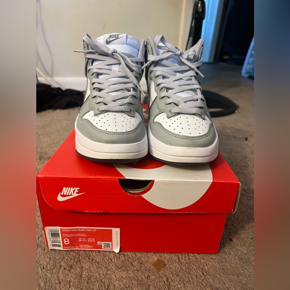 Women’s Nike Dunk “high up”